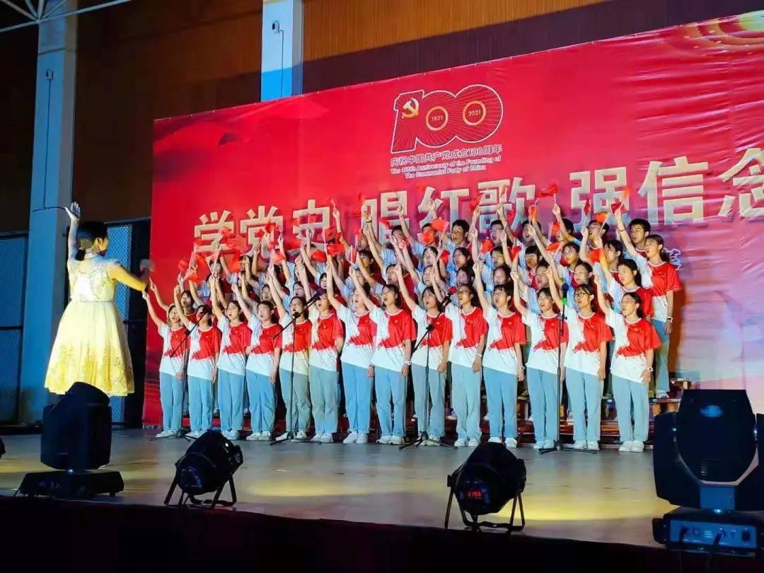 足球啦啦队员