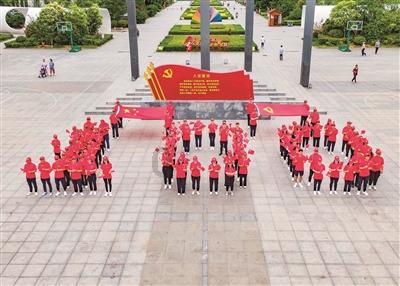 平安玉树建设 | 称多公安:砸车窗牵出案中案 称多警方72小时抓捕案件真凶……